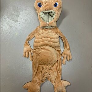 ET Costume